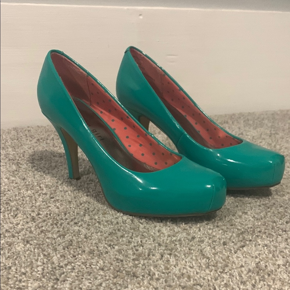 Chic Green High Heels